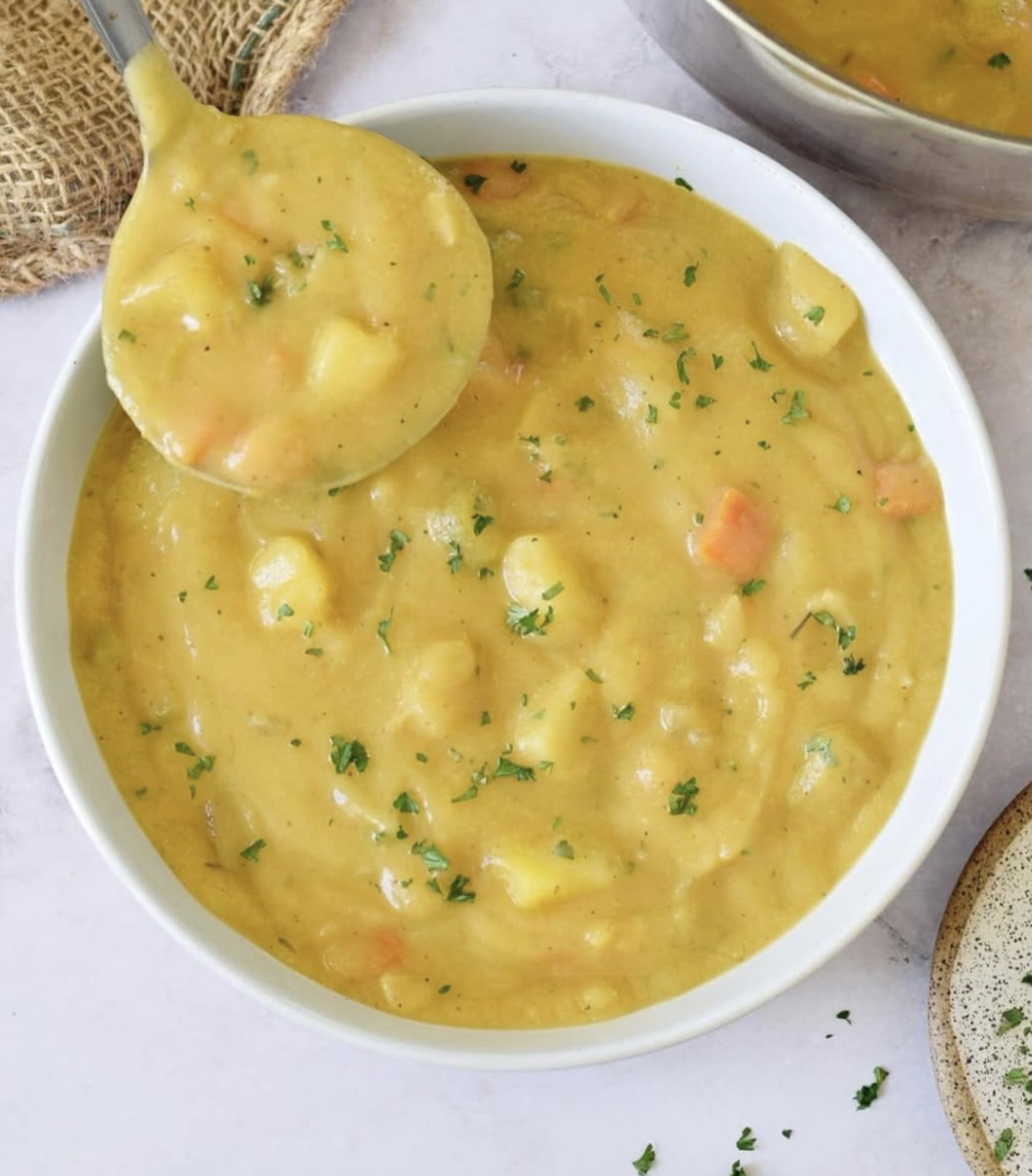 Kartoffelsuppe am Süntelturm